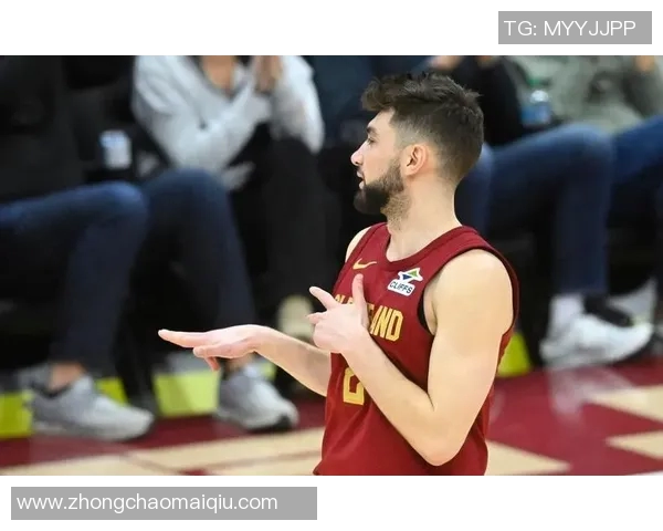 小莫布里半场表现出色7投4中贡献11分4篮板1助攻1盖帽 小莫布里半场表现出色7投4中贡献11分4篮板1助攻1盖帽