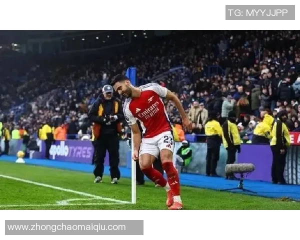 希曼表示更倾向于让约克雷斯踢前锋而非梅里诺担任伪九号位 希曼表示更倾向于让约克雷斯踢前锋而非梅里诺担任伪九号位