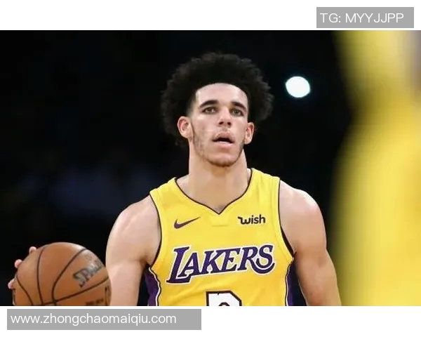 朗佐鲍尔在骑士训练营表现突出展现融入球队的潜力与决心 朗佐鲍尔在骑士训练营表现突出展现融入球队的潜力与决心