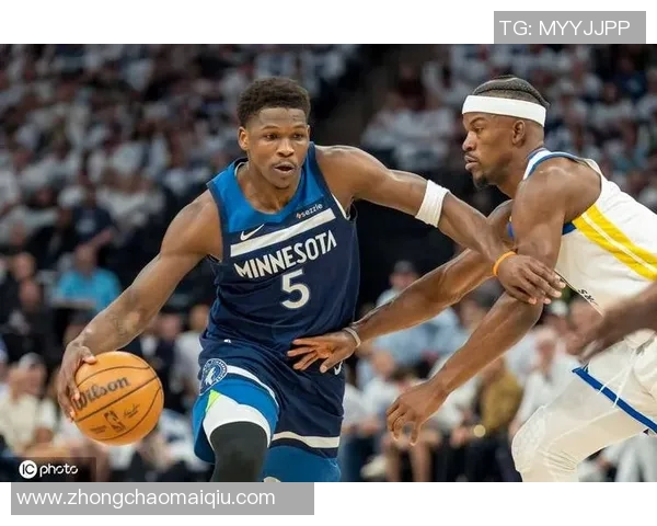 爱德华兹半场表现平平次节仅靠罚球得分球队状态堪忧