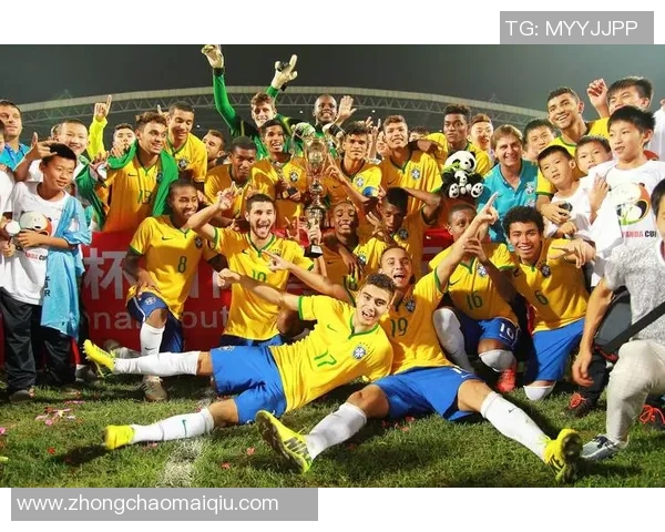 英格兰U19队新星崭露头角15岁小将道曼等四人入选名单 英格兰U19队新星崭露头角15岁小将道曼等四人入选名单